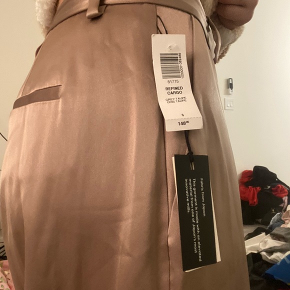 Brand new with tags babaton refined cargo pants - Picture 5 of 5